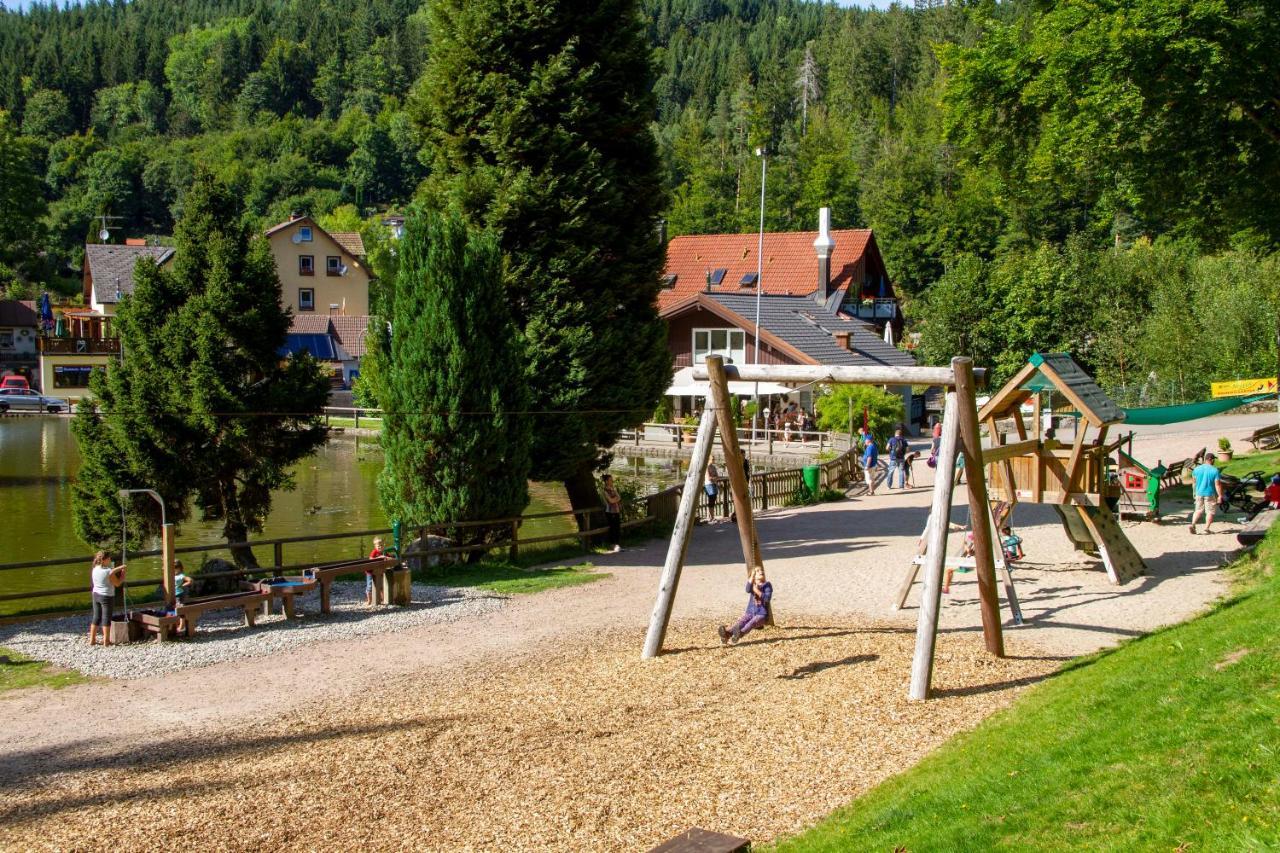 Self-Check-In Ferienwohnungen & Apartments Am Bergsee Triberg im Schwarzwald Ngoại thất bức ảnh