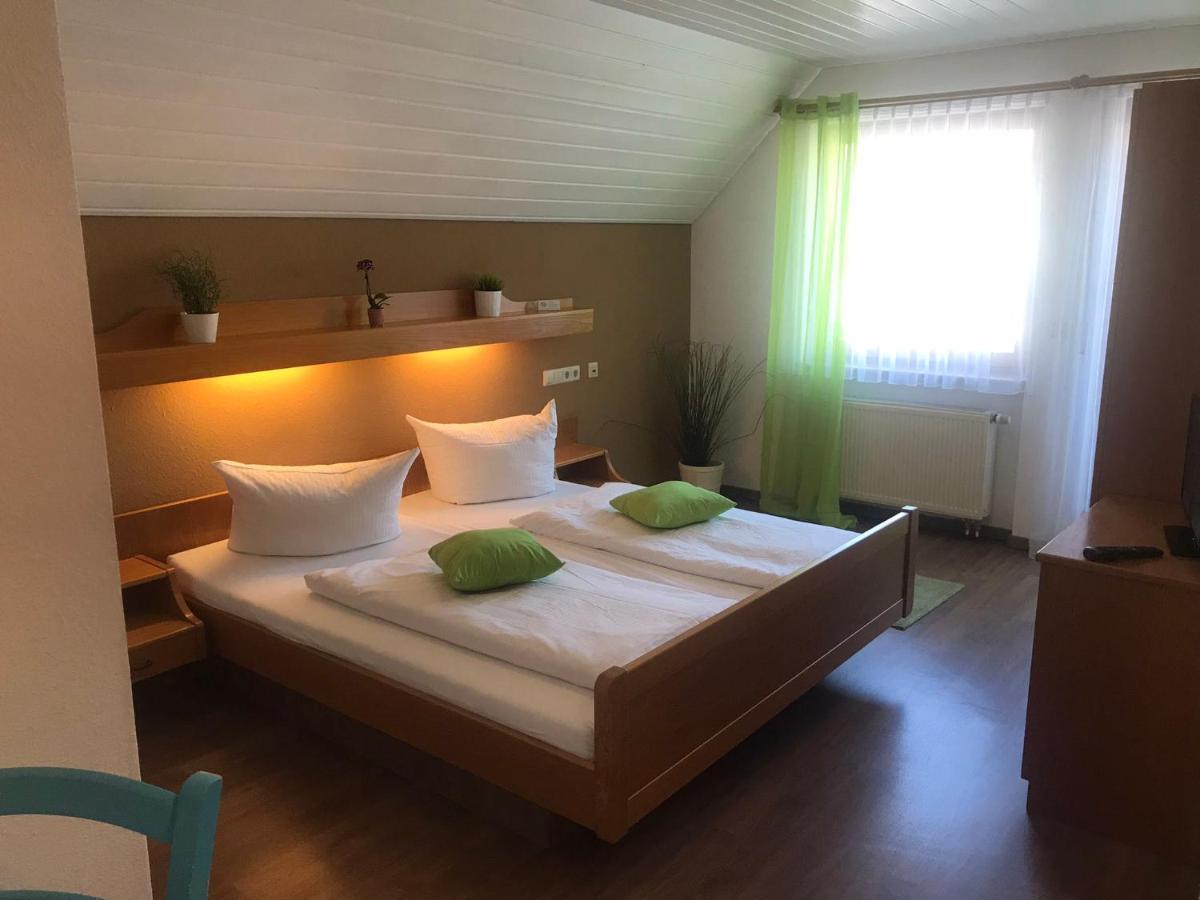 Self-Check-In Ferienwohnungen & Apartments Am Bergsee Triberg im Schwarzwald Ngoại thất bức ảnh
